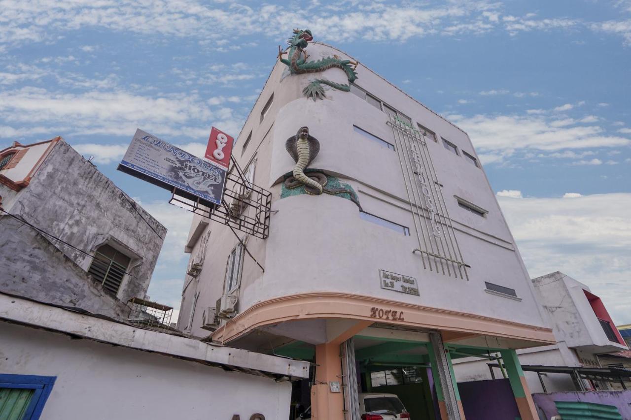 Oyo 1495 Hotel Lendosis Palembang Eksteriør bilde