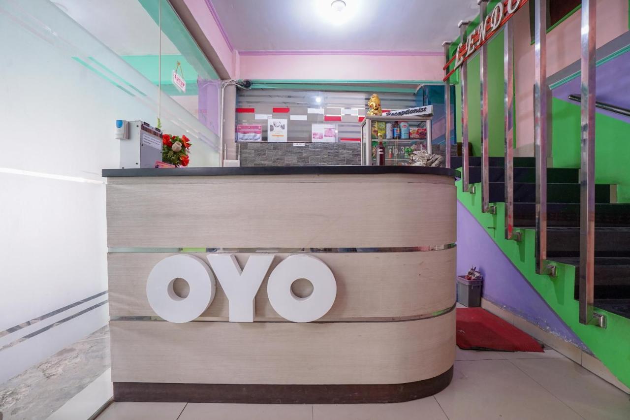 Oyo 1495 Hotel Lendosis Palembang Eksteriør bilde