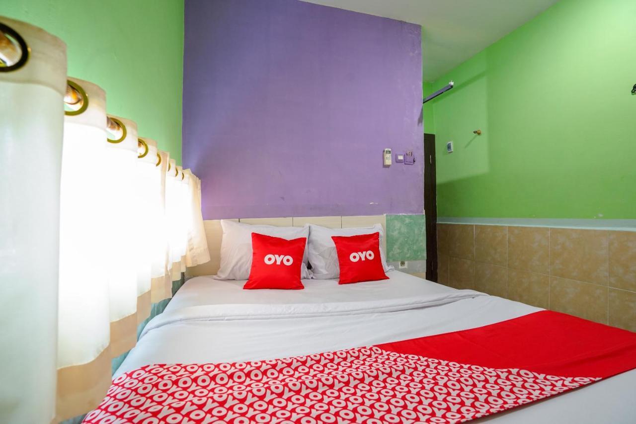 Oyo 1495 Hotel Lendosis Palembang Eksteriør bilde