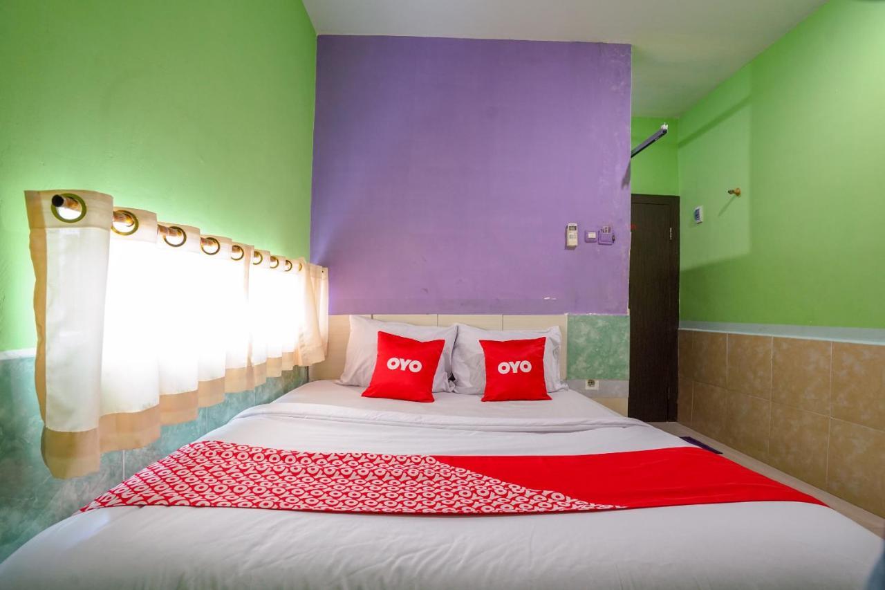 Oyo 1495 Hotel Lendosis Palembang Eksteriør bilde