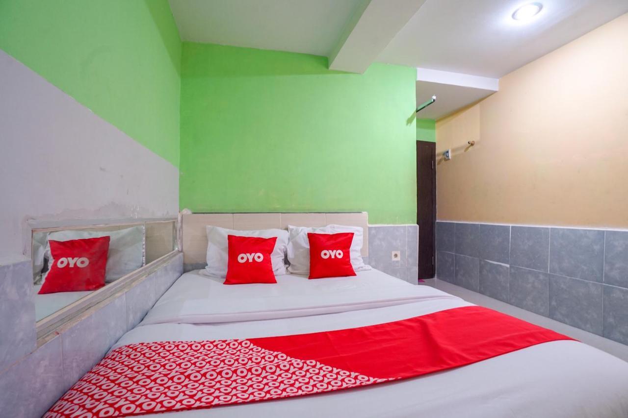 Oyo 1495 Hotel Lendosis Palembang Eksteriør bilde