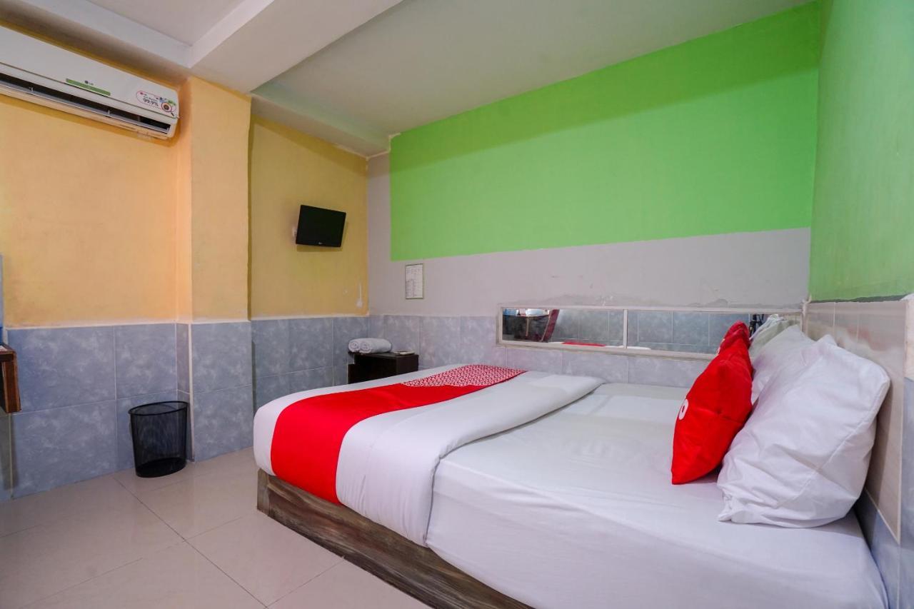 Oyo 1495 Hotel Lendosis Palembang Eksteriør bilde
